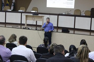 Foto - FOTOS DA REUNIÃO PROMOVIDA PELA 15º REGIONAL DE SAÚDE DE MARINGÁ