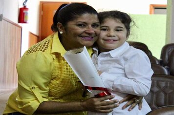 Foto - Homenagem as mães servidoras da Câmara Muncipal de Colorado