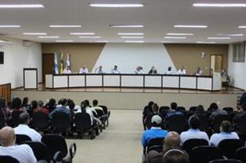 Projetos de lei são aprovados em segunda discussão